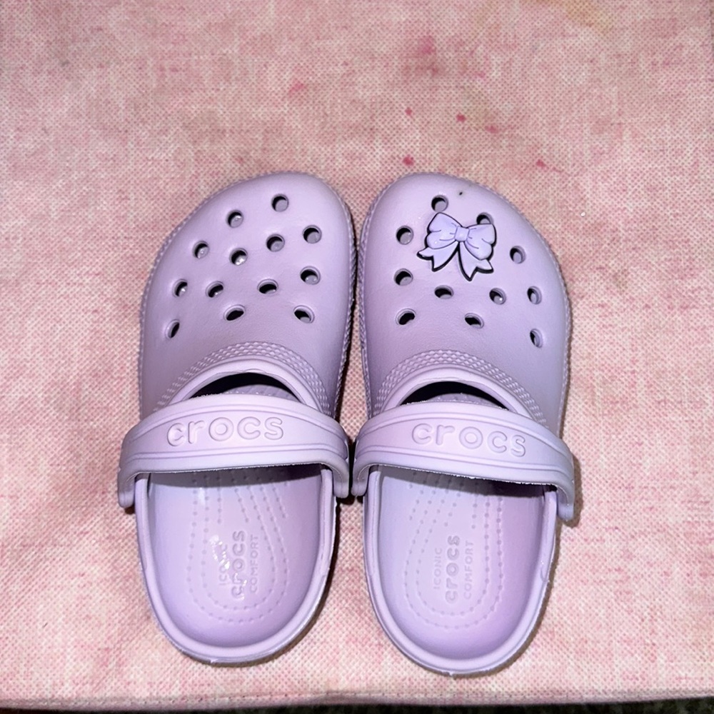 Toddler Girl 9C Crocs Lavender